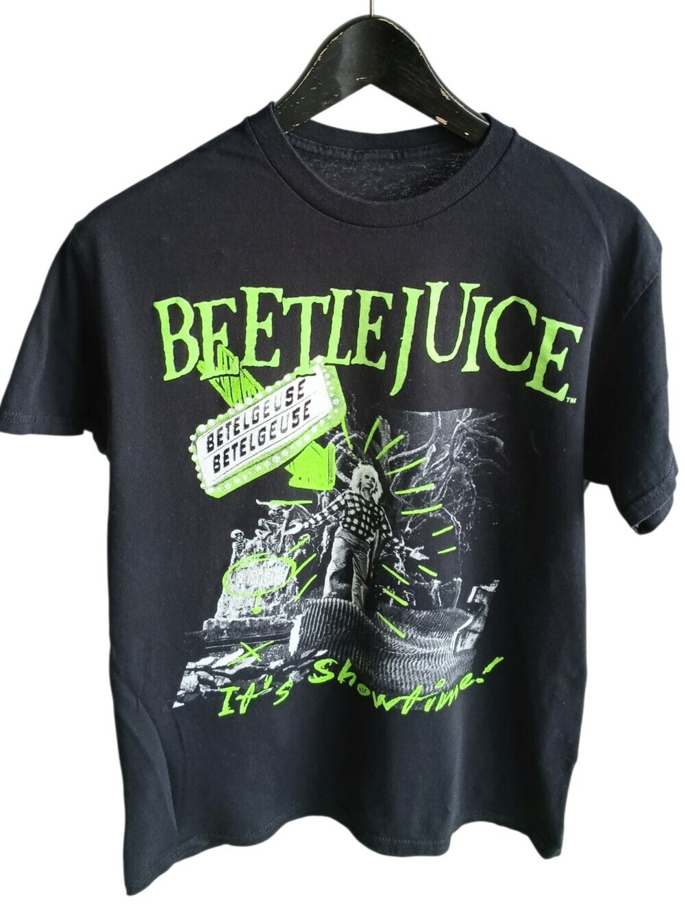 Beetlejuice It's Showtime Graphic T-Shirt Black Neon Tim Burton Movie Tee Medium